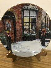Load image into Gallery viewer, Laura Berry, Collector Plates