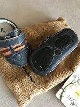 Load image into Gallery viewer, Little Soles, Baby Shoes, Leather