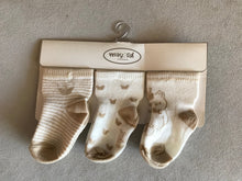 Load image into Gallery viewer, Mayoral, Socks, 3 Pack Carded