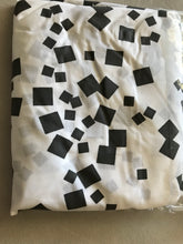 Load image into Gallery viewer, Perlimpinpin, Crib Sheet, Fitted