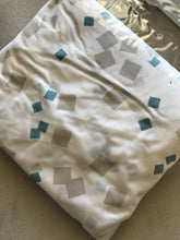 Load image into Gallery viewer, Perlimpinpin, Crib Sheet, Fitted