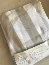 Load image into Gallery viewer, Perlimpinpin, Crib Sheet, Fitted