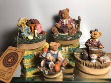 Load image into Gallery viewer, Boyds Resin, Jar Topper