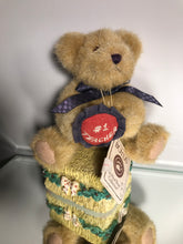 Load image into Gallery viewer, Boyds Bear, Plush Holiday Ornaments, Vintage