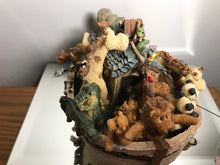 Load image into Gallery viewer, Boyds Resin, Noah and Company