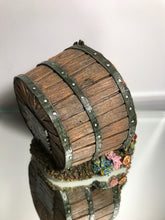 Load image into Gallery viewer, Boyds, Ima Basketcase.....Fits Right In