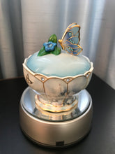 Load image into Gallery viewer, Bradford, Musical, Hibiscus Harmony