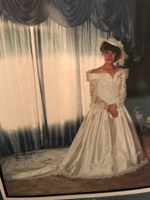 Load image into Gallery viewer, Dresses and Gowns,