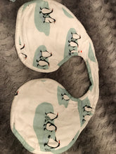 Load image into Gallery viewer, Burp Cloth/Bib, 2 in 1
