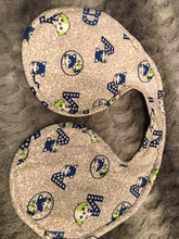 Load image into Gallery viewer, Burp Cloth/Bib, 2 in 1