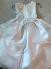 Load image into Gallery viewer, Tiana, Girls Dress, Size 6 year