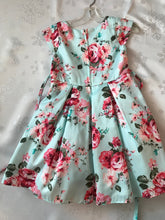 Load image into Gallery viewer, Sweet Kids, Girls Dress, Size 6 year