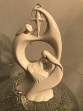 Load image into Gallery viewer, Circle of Love, Porcelain Figurines