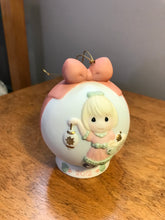 Load image into Gallery viewer, Precious Moments, Christmas Balls