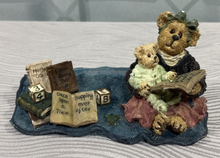 Load image into Gallery viewer, Boyds, Momma McBearly With Jordan, Storytime