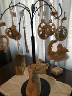 Foundation Angel, Ornaments