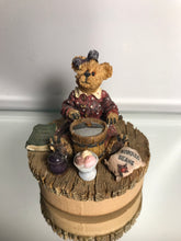 Load image into Gallery viewer, Boyds Resin, Jar Topper
