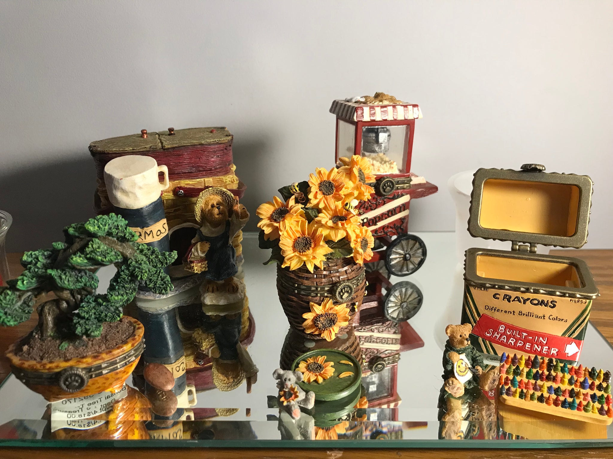 Boyds, Treasure Boxes – Dens and Friends