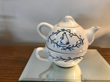 Load image into Gallery viewer, Boyds, Teapot and Mug
