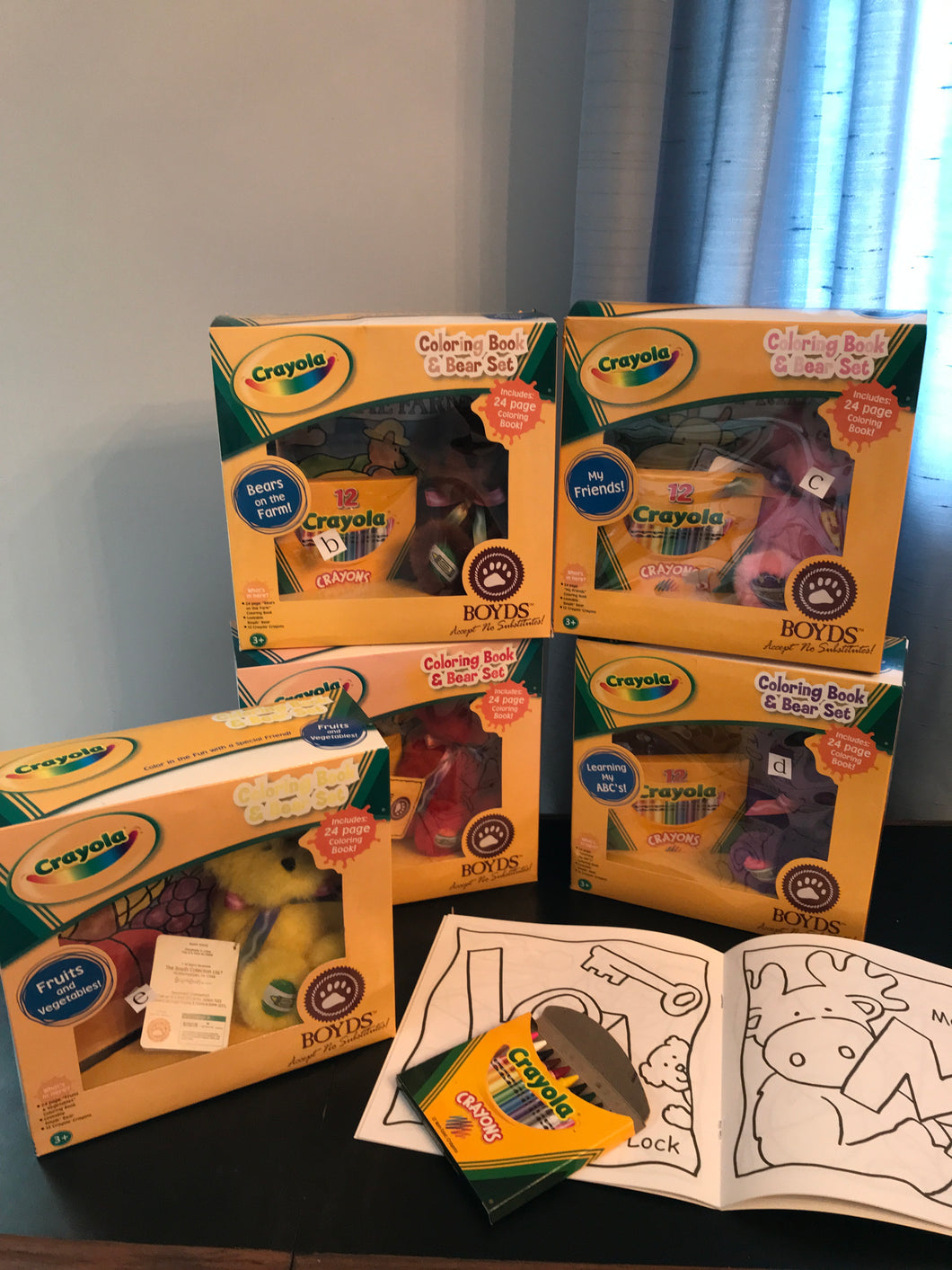 Boyds, Plush Bear, Crayons, Colouring Book