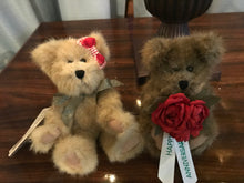 Load image into Gallery viewer, Boyds Bears, Anniversary Bears, Vintage
