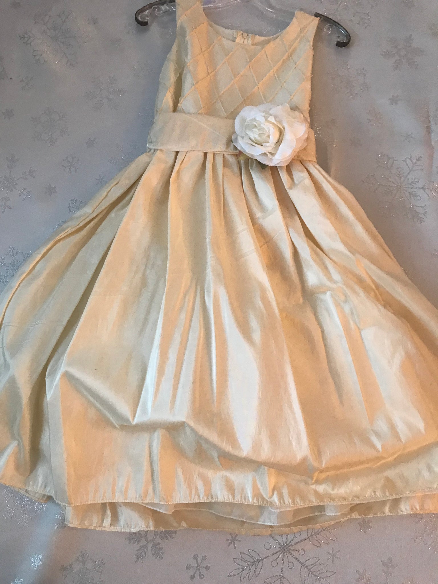Good Girl,Girls Dress, Size 8 years Dens and Friends Good Girl,Girls Dress, Size 8 years Dens and Friends