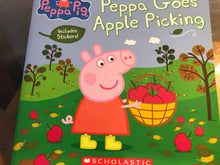 Load image into Gallery viewer, Books, Scholastic, Pepa Pig
