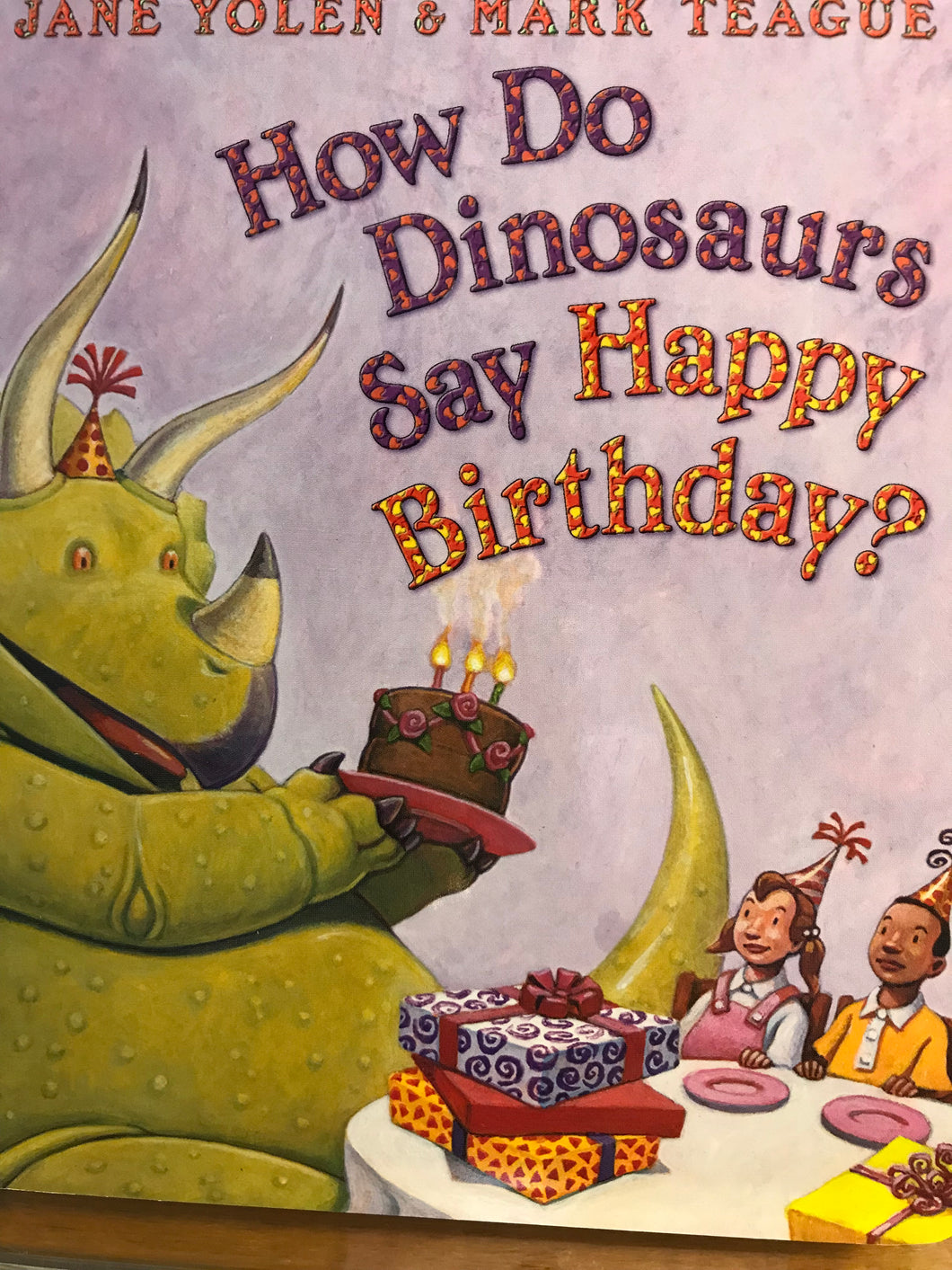 Scholastic, How Do Dinosaurs Behave