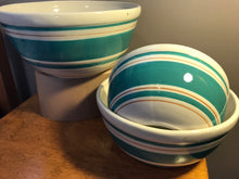 Load image into Gallery viewer, Boyds Home, Bowls, Nested of Three
