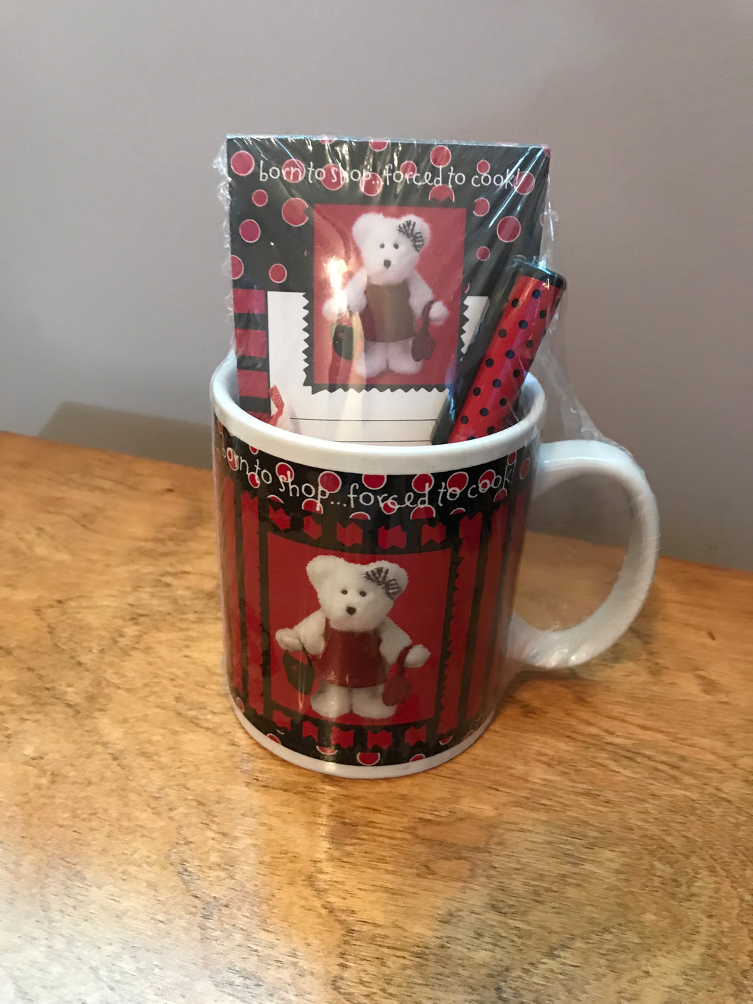 Boyds Home, Born to Shop, Mug